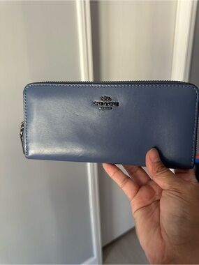 Coach Slim Accordion Zip Wallet